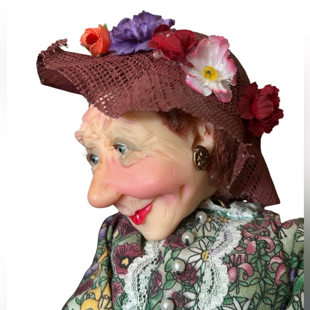 JKC Jacqueline Kent Vintage Gardening Doll 2004